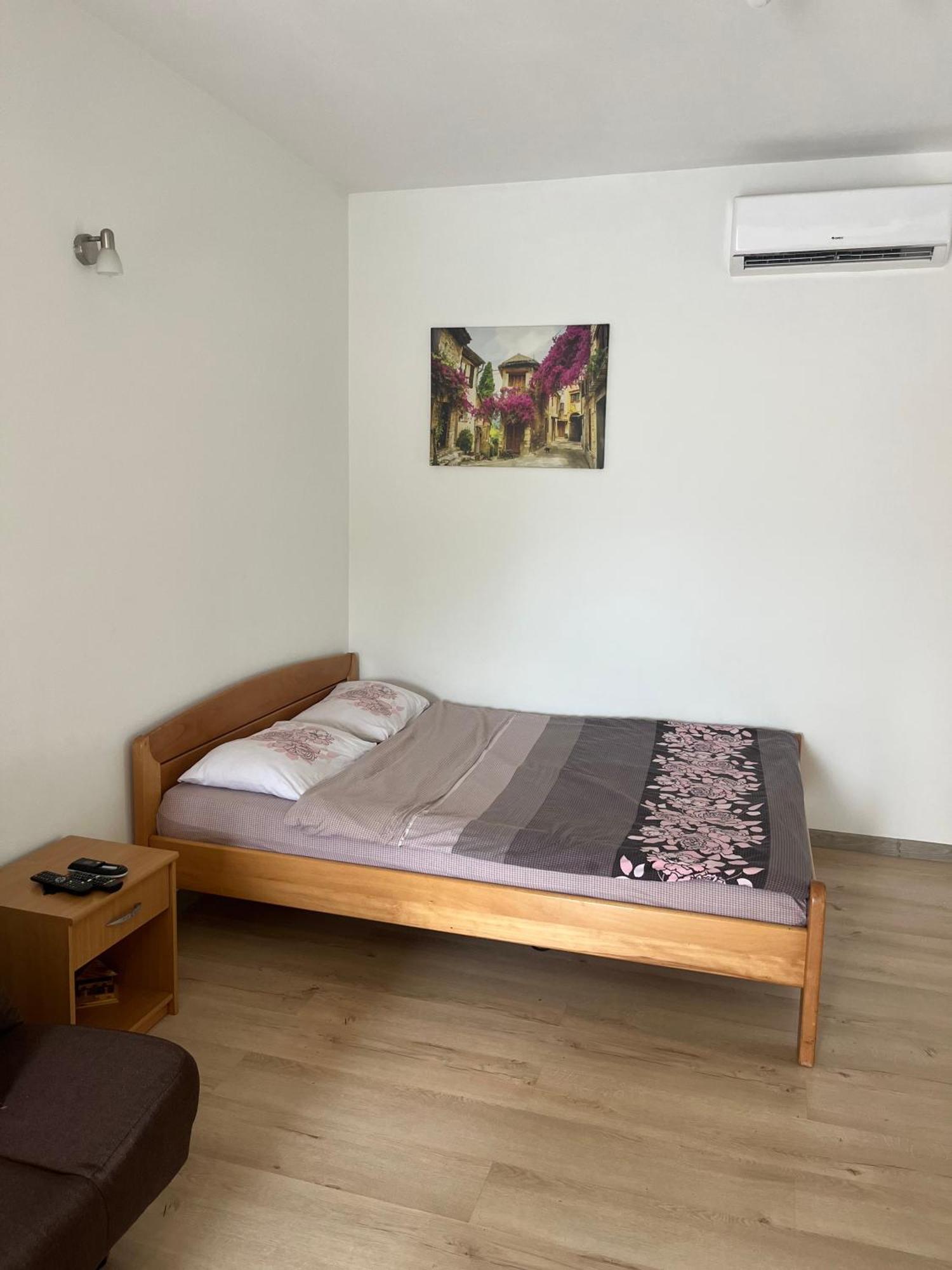 Apartman Iskra Apartment Bijela Exterior photo